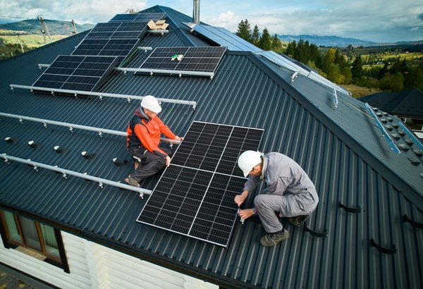 Coût panneau solaire pour 150m² : guide tarifaire