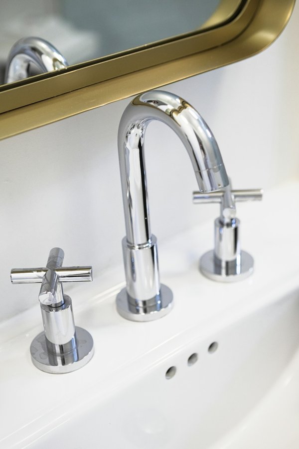 Différents types de robinet mural pour salle de bain stylée