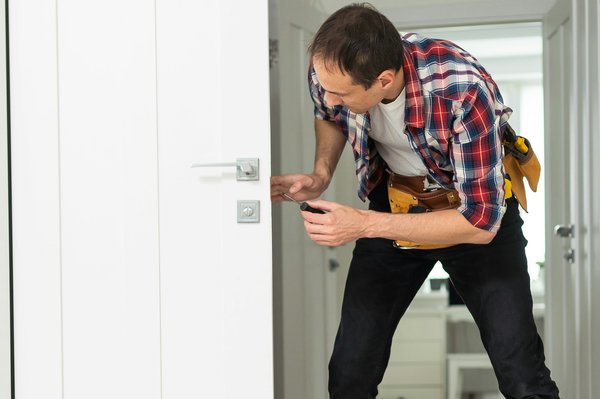 Serrurier Paris : dépannage urgent et sécurité renforcée